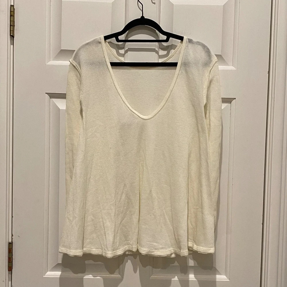 Free People waffle thermal Scoop Neck long sleeve shirt 16291 - Picture 3 of 8